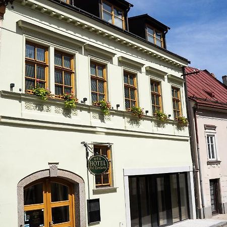 Hotel Pod Zamkem Велке-Мезиржичи Экстерьер фото