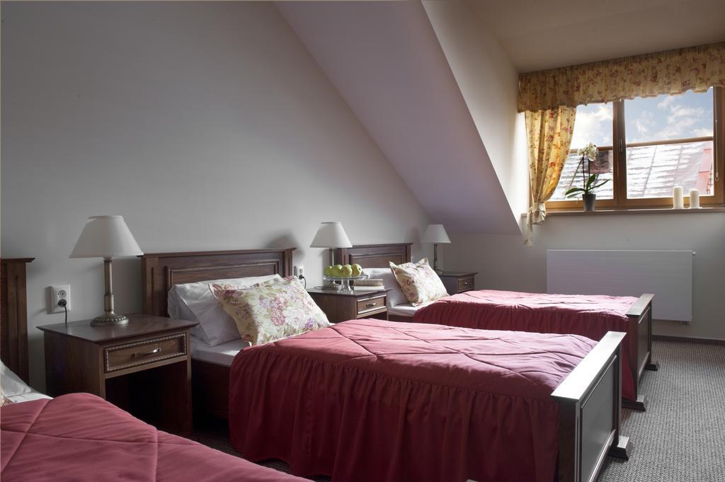 Hotel Pod Zamkem Велке-Мезиржичи Номер фото