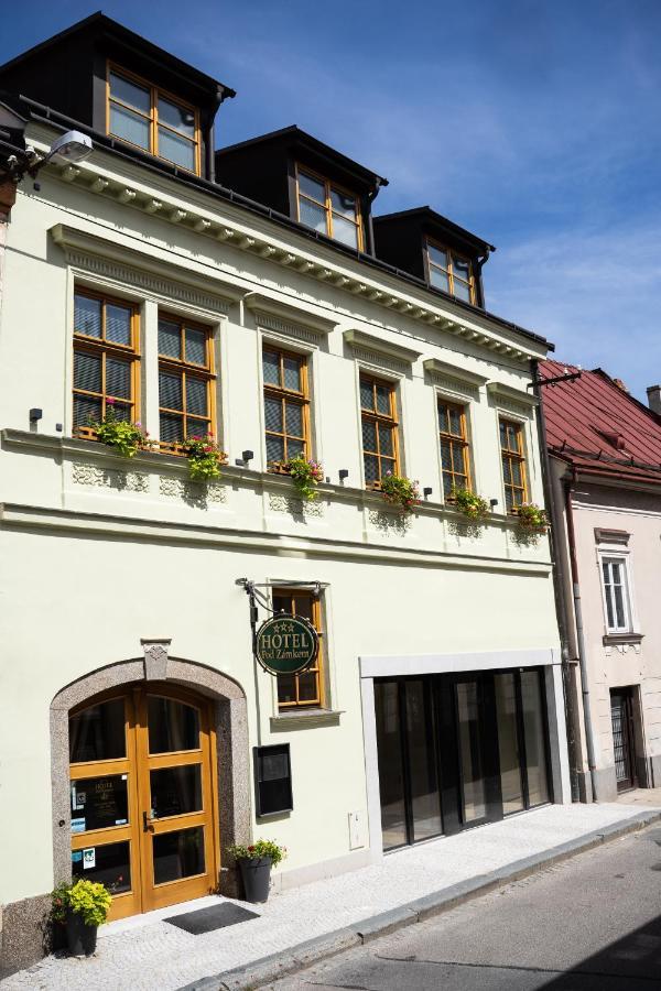 Hotel Pod Zamkem Велке-Мезиржичи Экстерьер фото